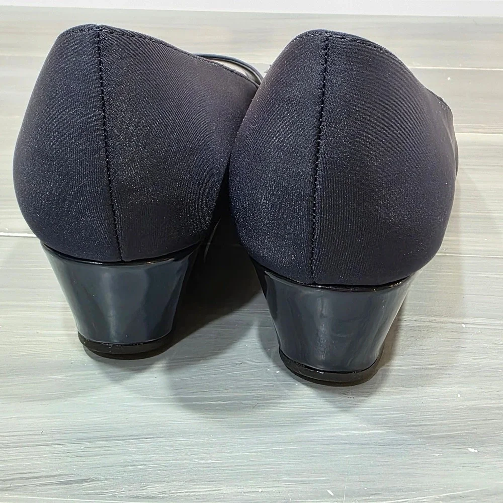 Bandolino Wedge Heels BDCANDRA Navy Blue Peep Toe Size‎ 7.5 W Wide